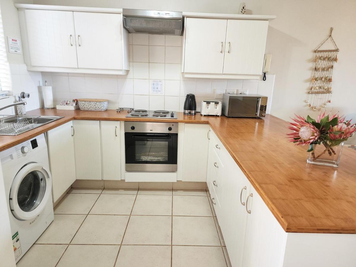 The Potting Shed Self Catering Apartment Hermanus Exterior photo