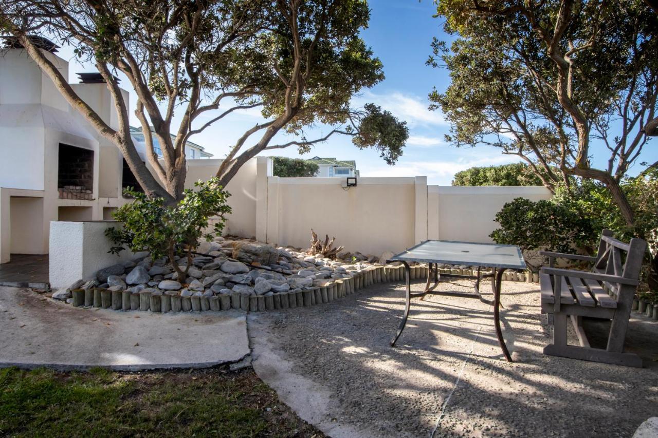 The Potting Shed Self Catering Apartment Hermanus Exterior photo