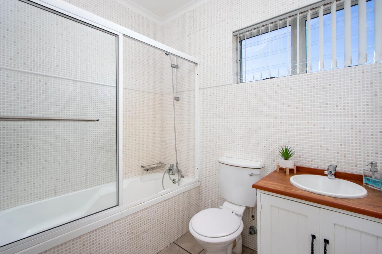 The Potting Shed Self Catering Apartment Hermanus Exterior photo