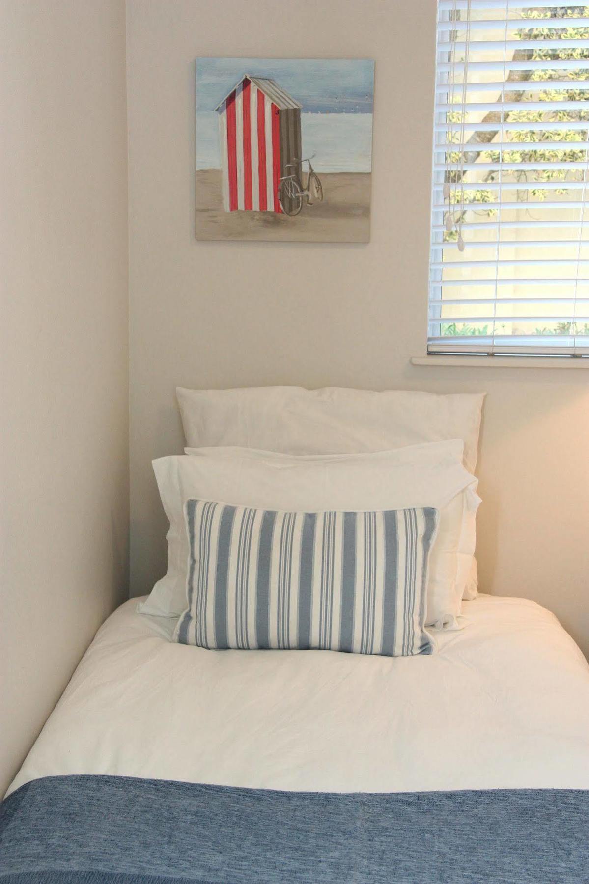 The Potting Shed Self Catering Apartment Hermanus Exterior photo