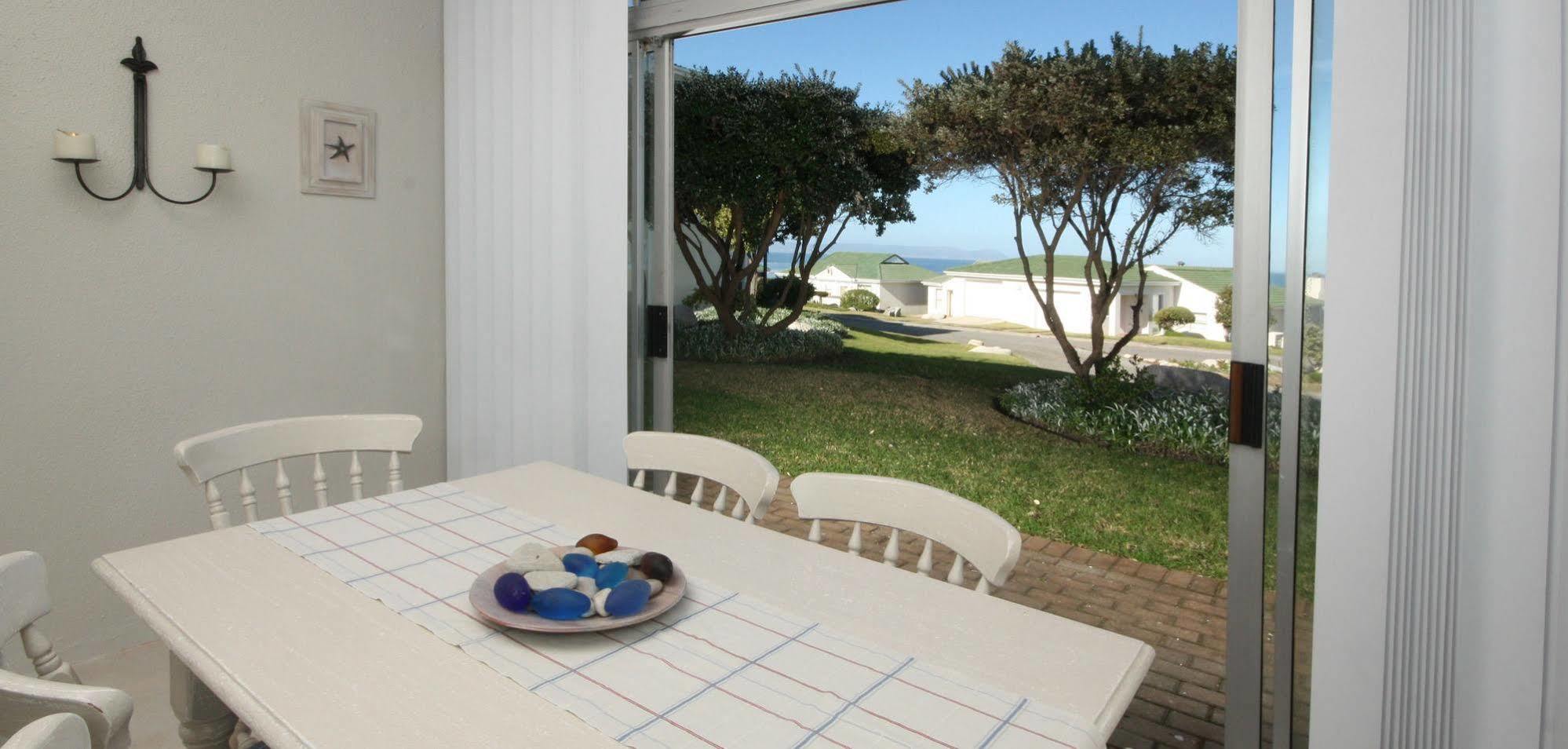 The Potting Shed Self Catering Apartment Hermanus Exterior photo